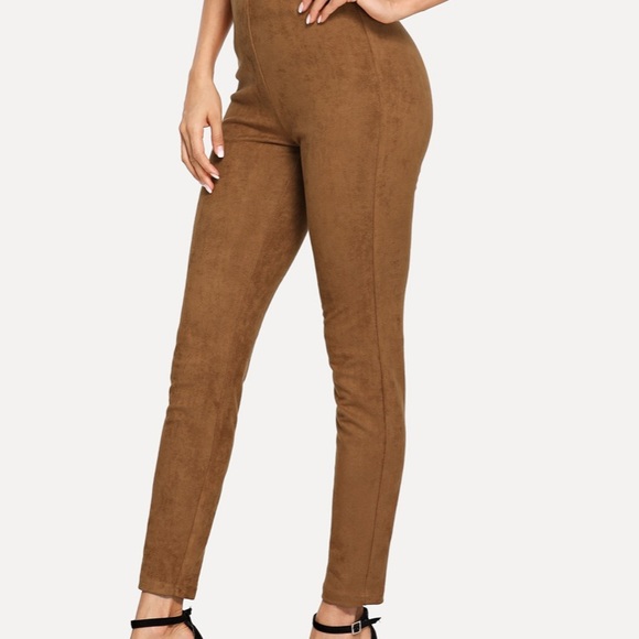 Pants - NWT Camel Suede Leggings💫